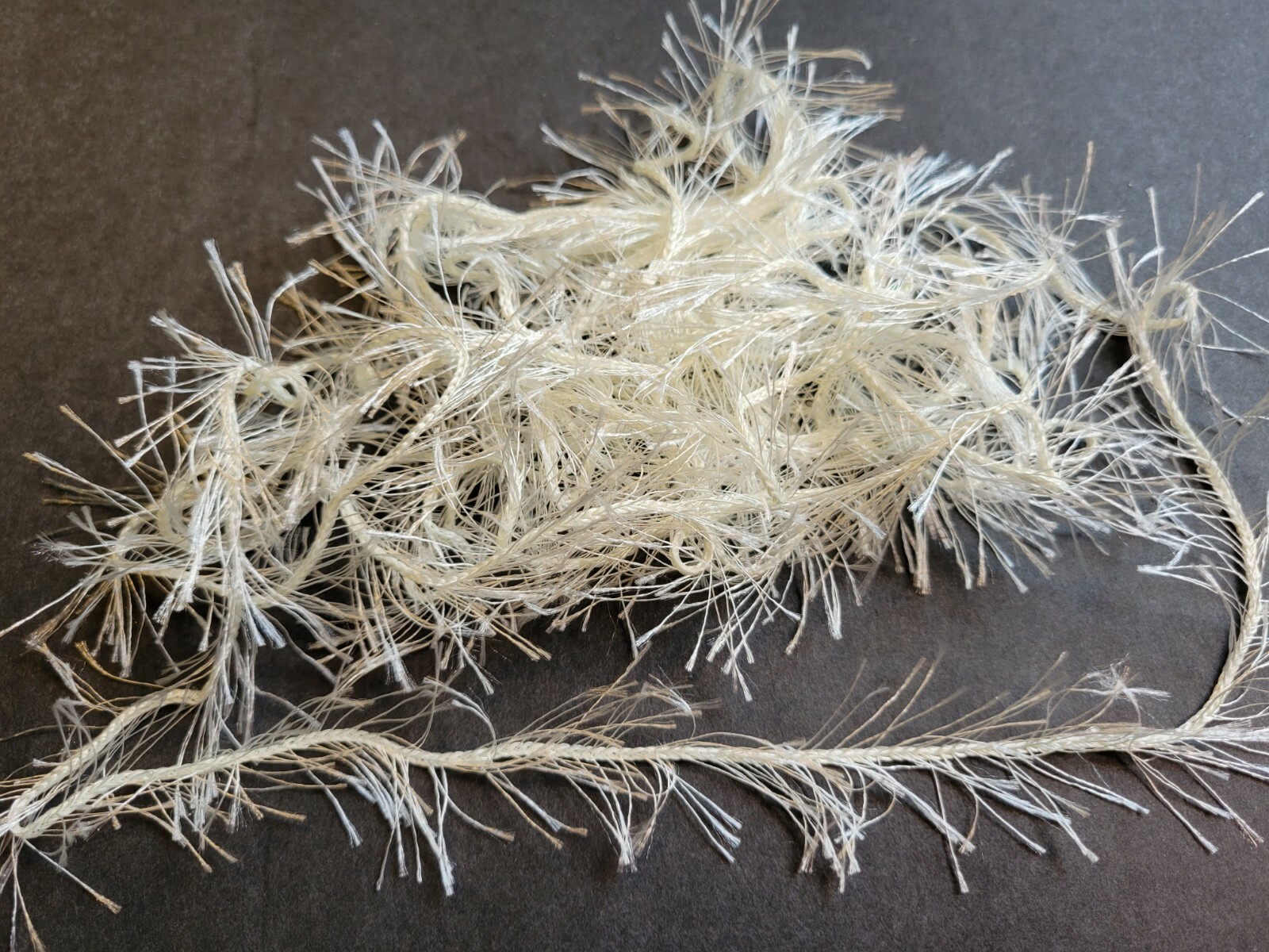 4  Yards CREAM Crystal Ice Hackle Feather Replacement Fly Tying