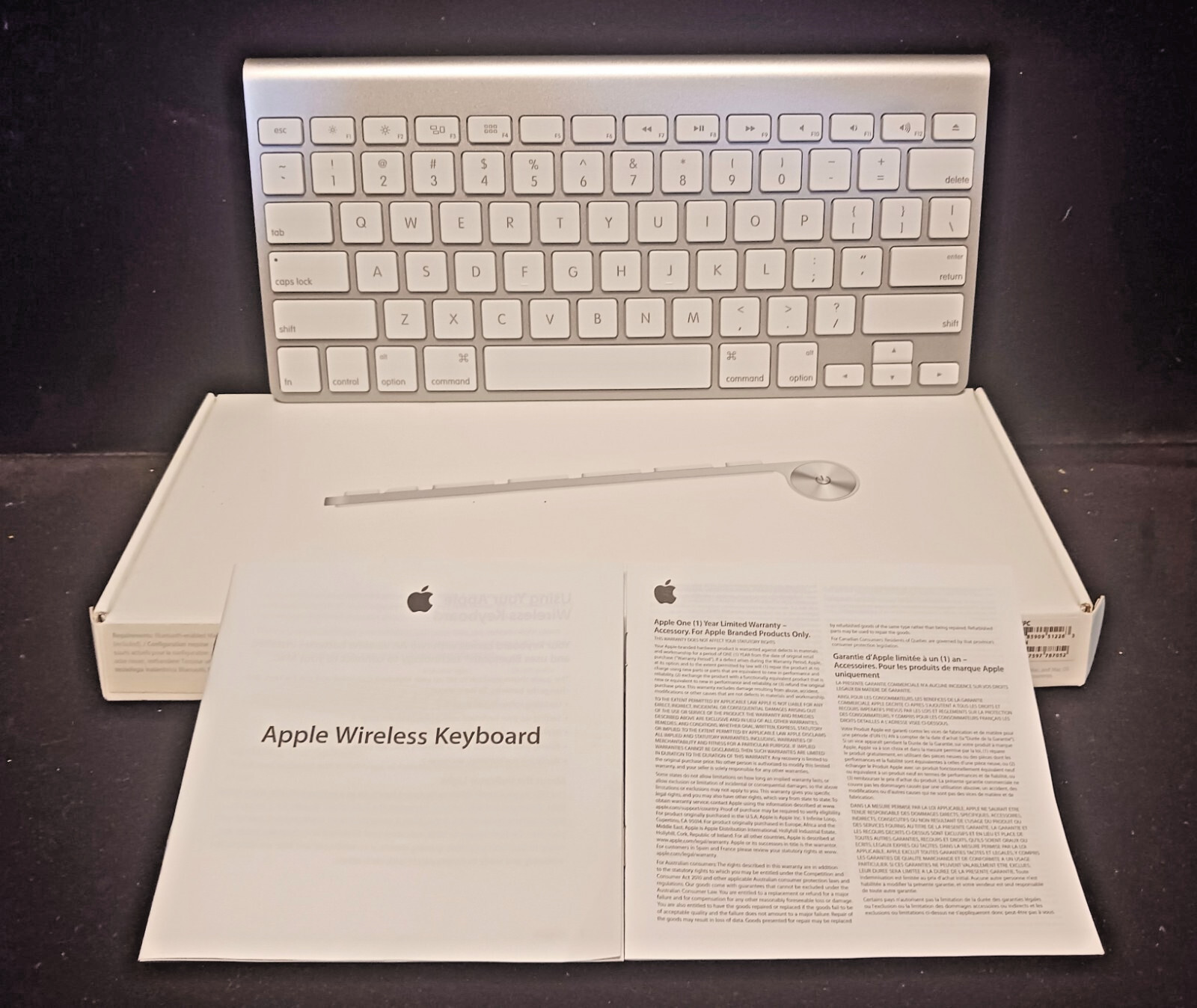APPLE A1314 Pre-Owned Wireless Keyboard - MC184LL/B- 2009