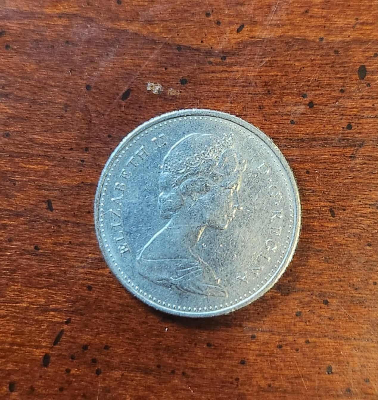 Canada 10 Cents Coin 1974 Queen Elizabeth II