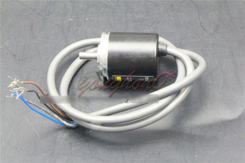1PCS New OMRON E6A2CS5C E6A2-CS5C 500P/R Rotary Encoder