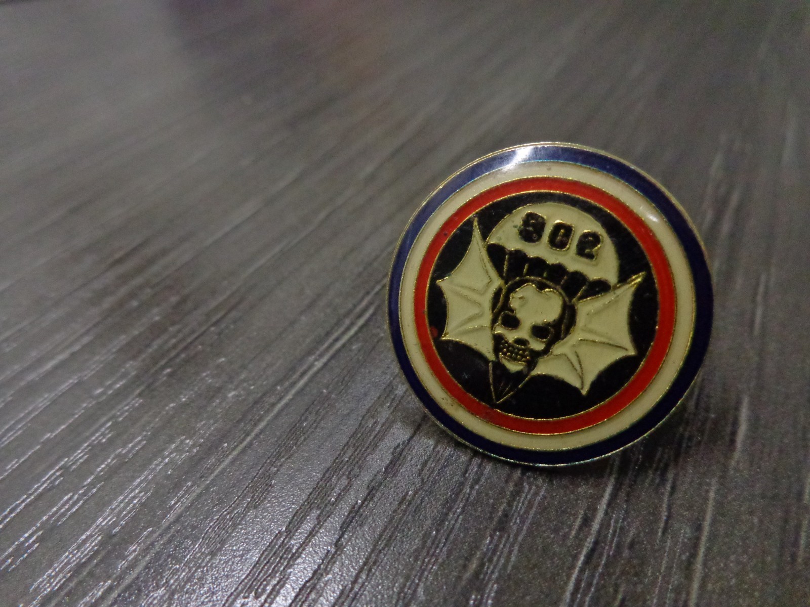 US ARMY 502ND PARACHUTE AIRBORNE INFANTRY REGIMENT ENAMEL LAPEL HAT PINBACK