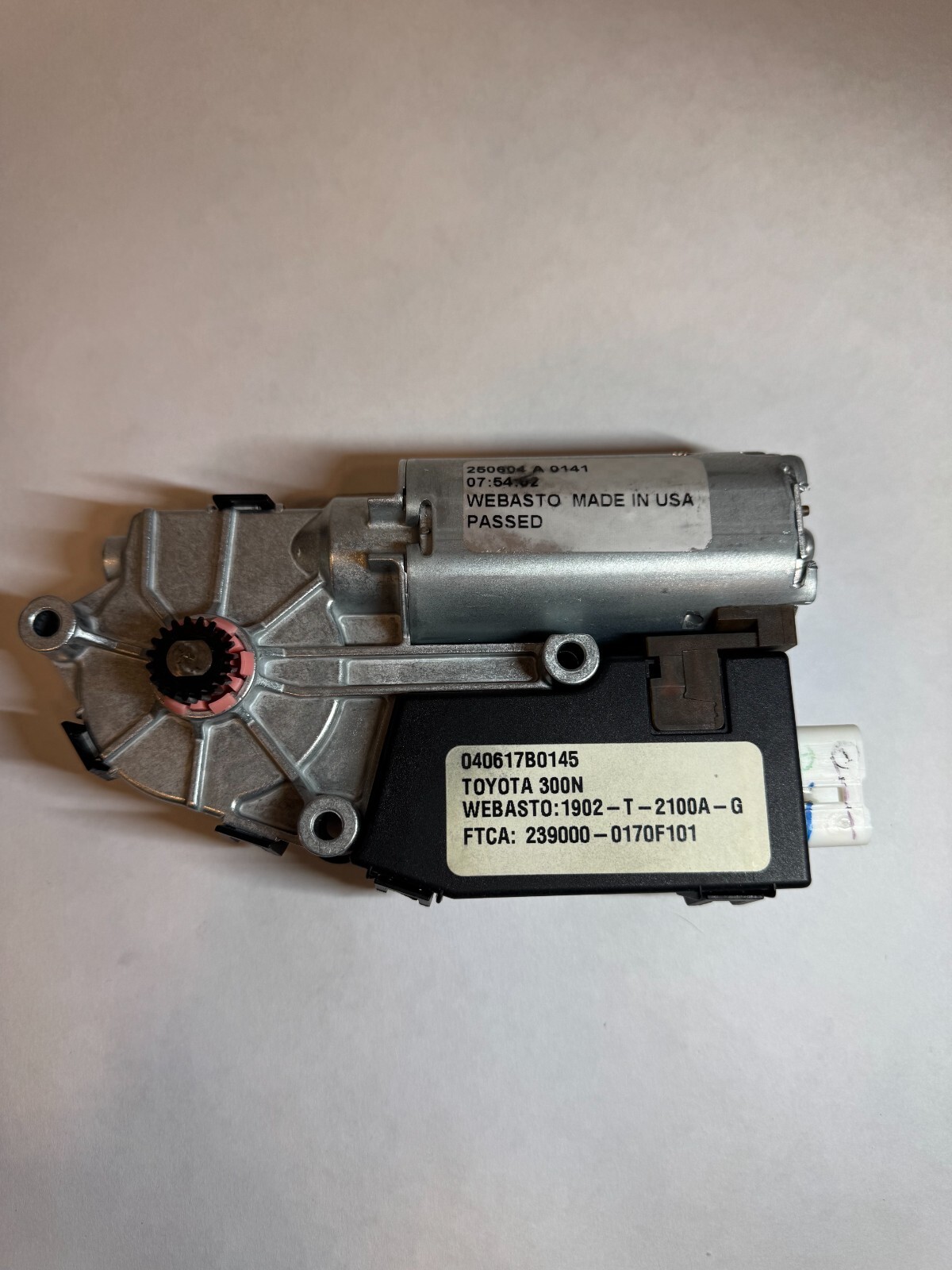 02-'06 Toyota Sun roof motors.
