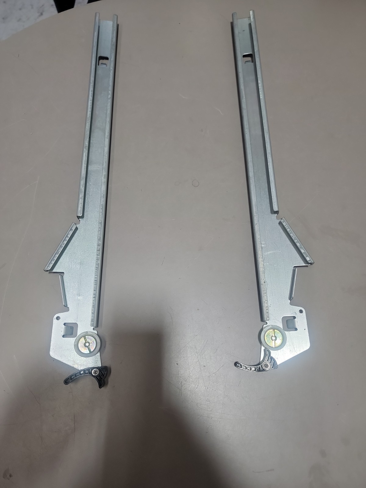 TCN Vending Machine Rails To Hold Shelf