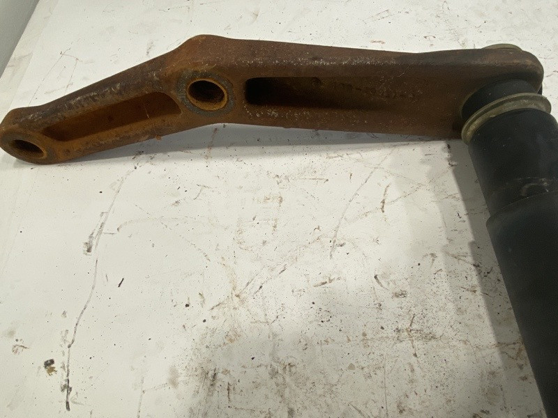 2018 Freightliner MT55 Suspension Bracket (641-12584)