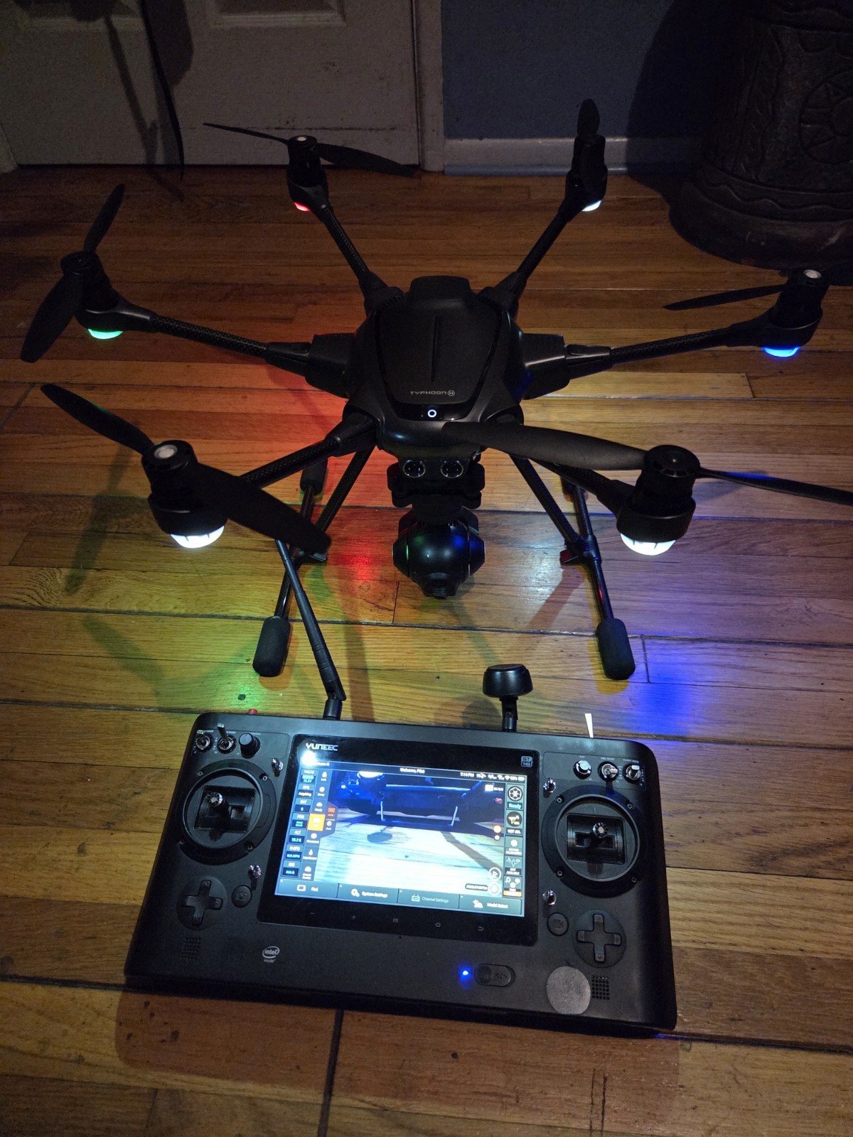 Yuneec Typhoon H Ready to Fly Drone w/ CGO3+ 4K Camera, 5250ft Range