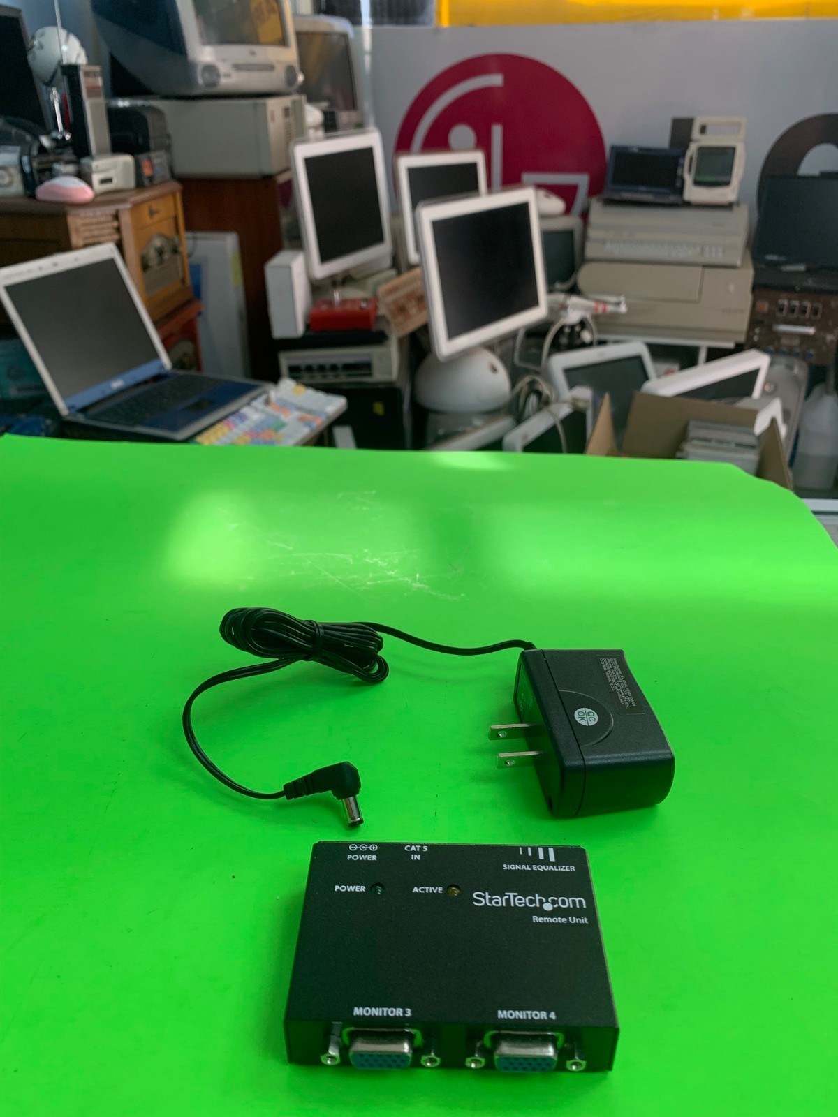 ✨ StarTech C5F600D630 ConvergeAV UTP VGA Receiver ST121UTP ✨