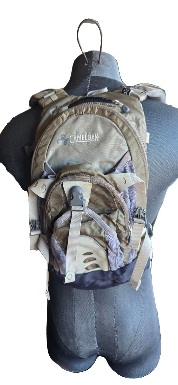 Camelbak 2.1 Liter Hydration Back Pack Tan