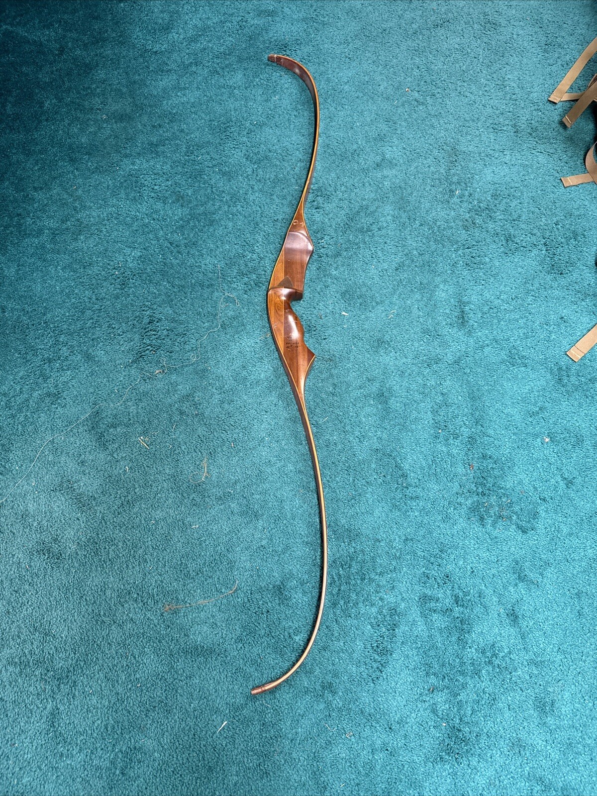 VINTAGE BEN PEARSON APEX 7 (1088 ) RIGHT HAND 58” # 40 - 28”RECURVE BOW