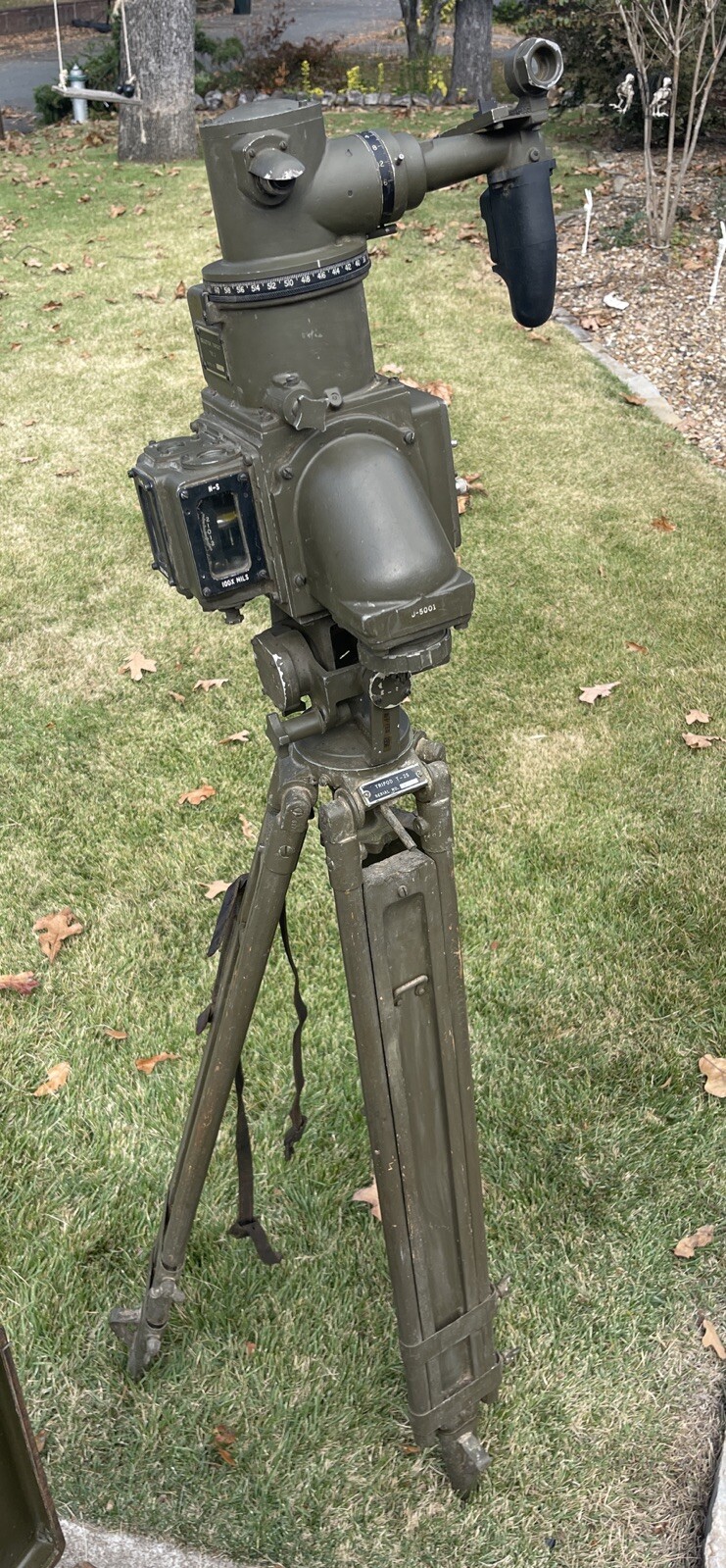 1956 U.S. Skysweeper 75mm Anti-Aircraft Gun Sight Target Selector, T-25 Tripod