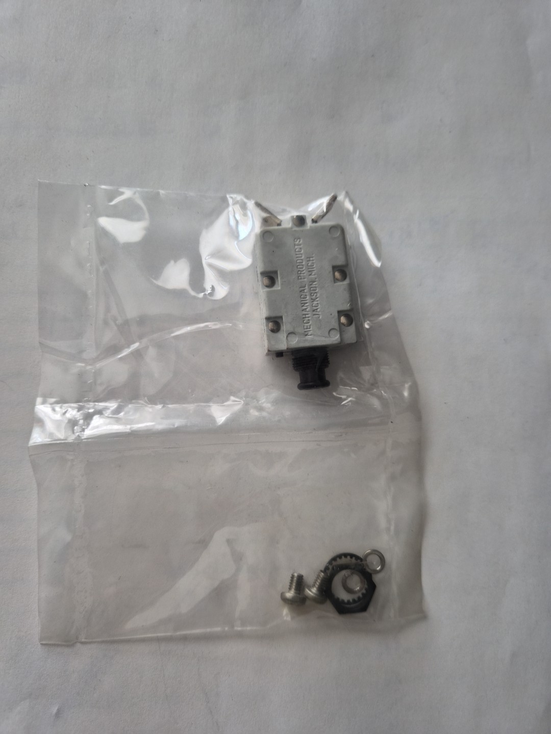 Mechanical Products 700-001-50,  50A  Aircraft Circuit Breaker, NOS.