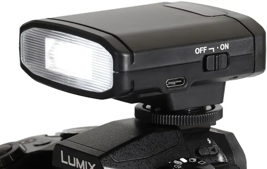 Sunpak - DF1200X Universal Mini Speedlite Flash with Built-in Battery