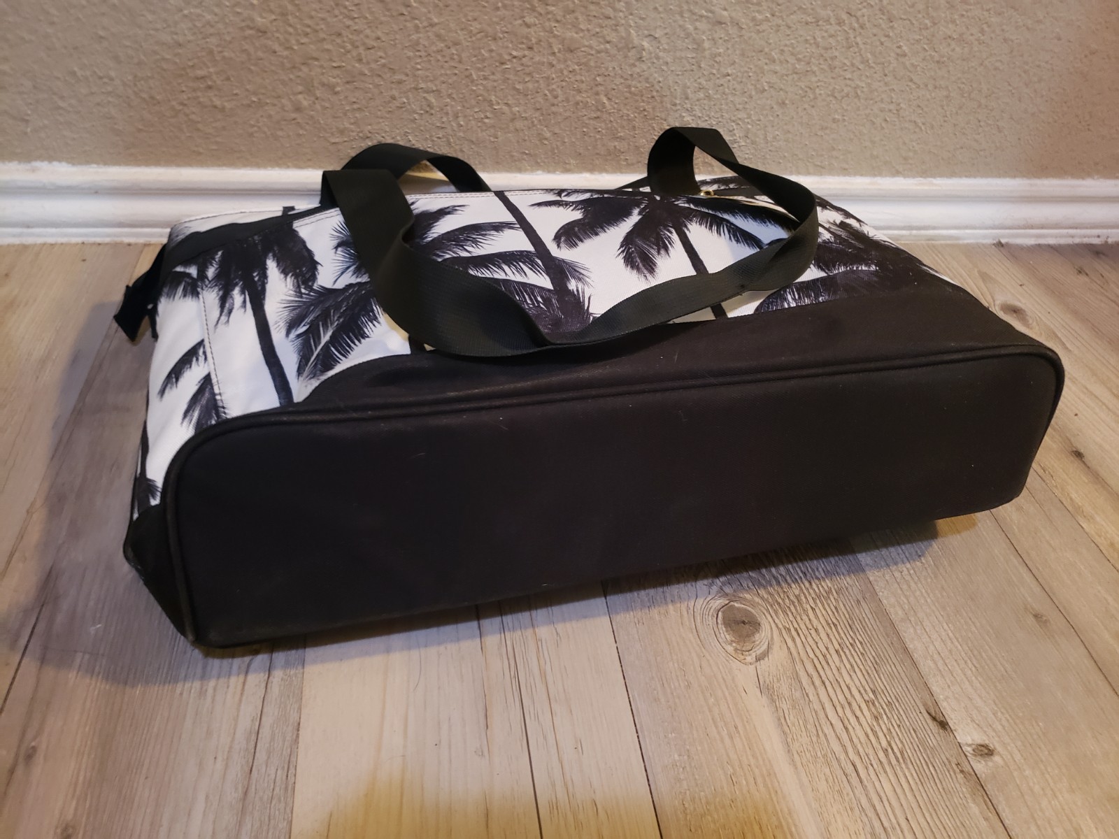 Palm Tree Print Cooler Beach Bag Large Zipper Closer