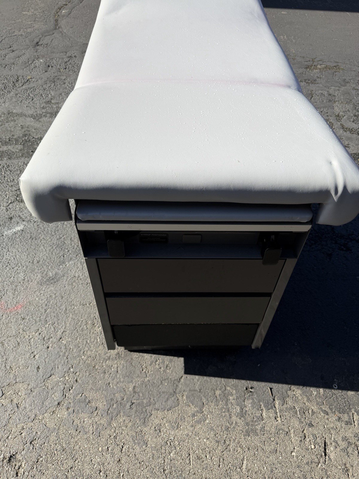 Midmark Ritter 104 Barrier Free Examination Table