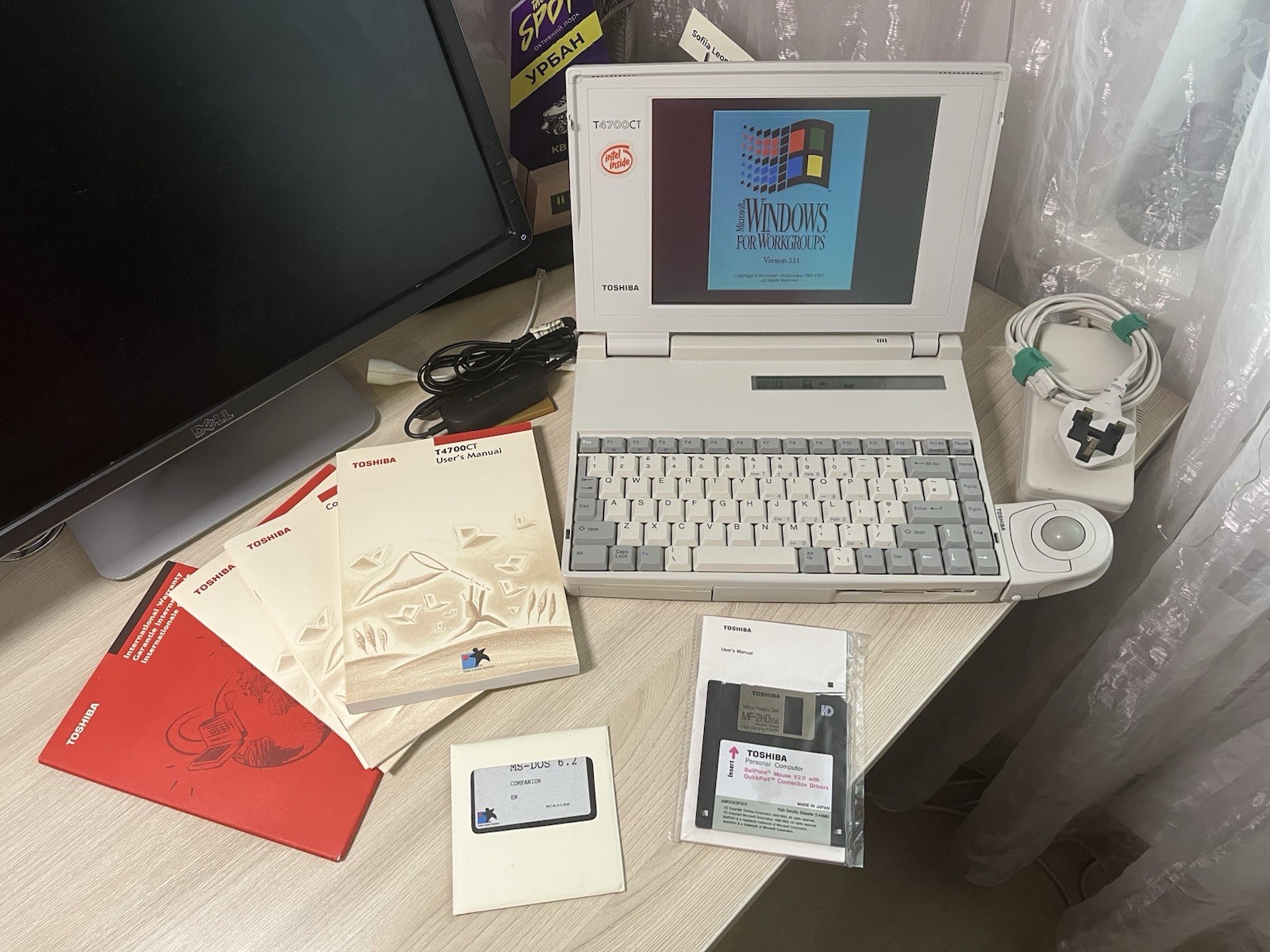 Toshiba T4700CT Full Original Set From First Owner Working Battery