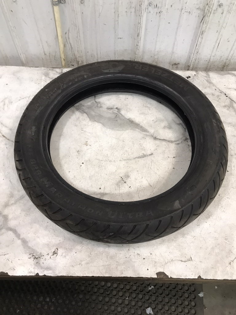 Metzeler ME888 110 90 18 Front Motorcycle Tire Tyre Wheel