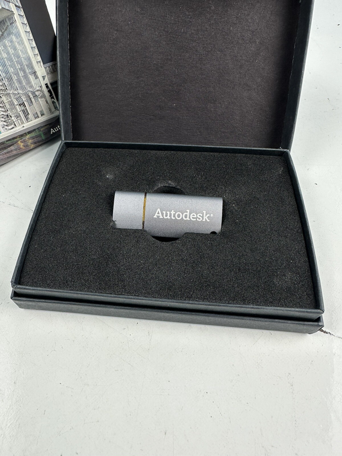 Autodesk Building Design Suite Ultimate 2013 USB FLASH DRIVE