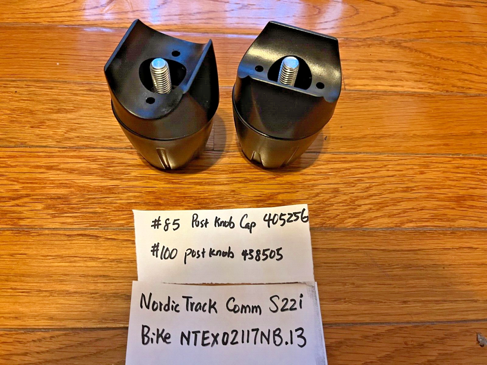 Post Knobs 438505/Caps 405256 For NordicTrack Bike NTEX02117NB.11/.13 HM-ROC
