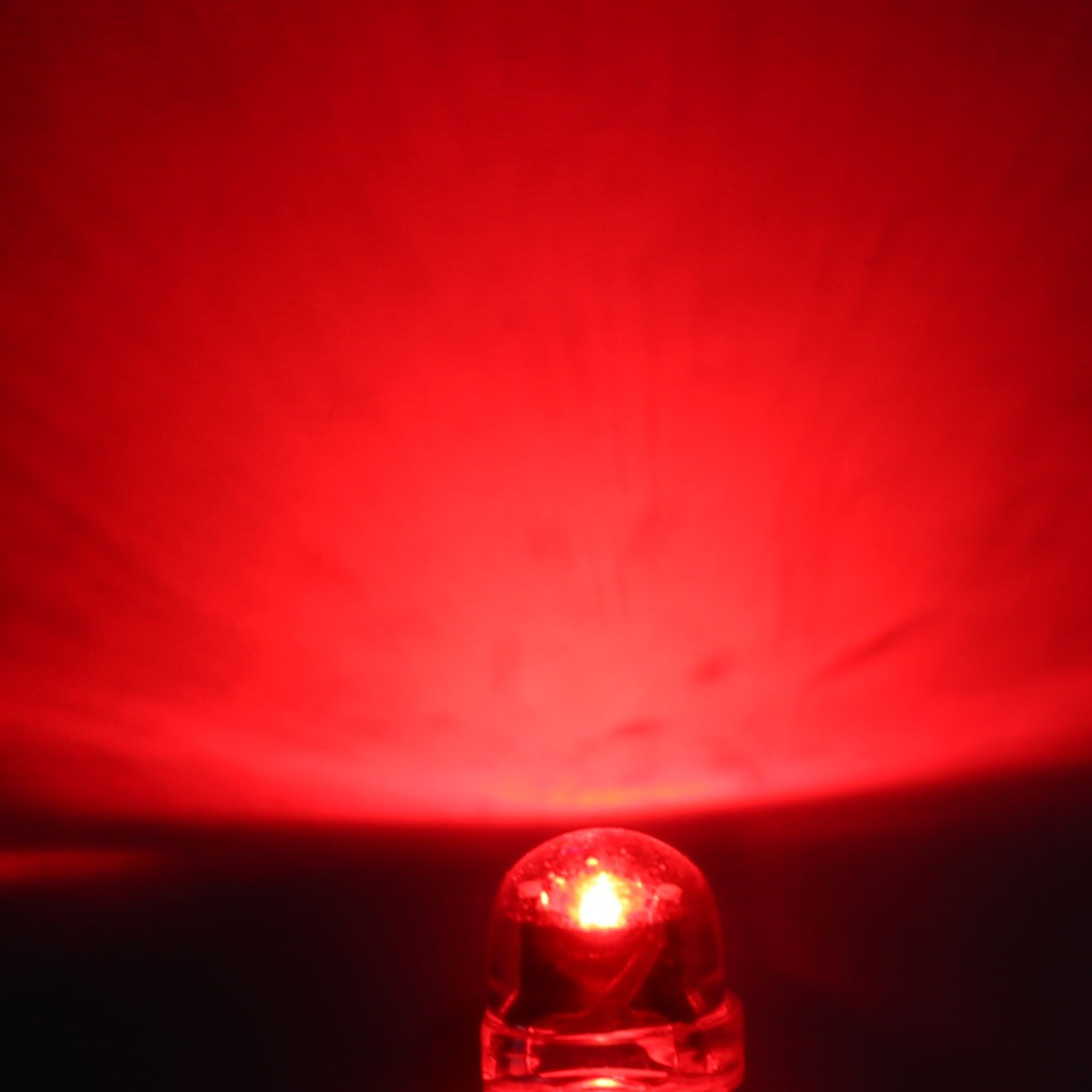 500pcs 5mm Red LED Diode Lighting Electronics Component Emitting Light 1.9-2.1V