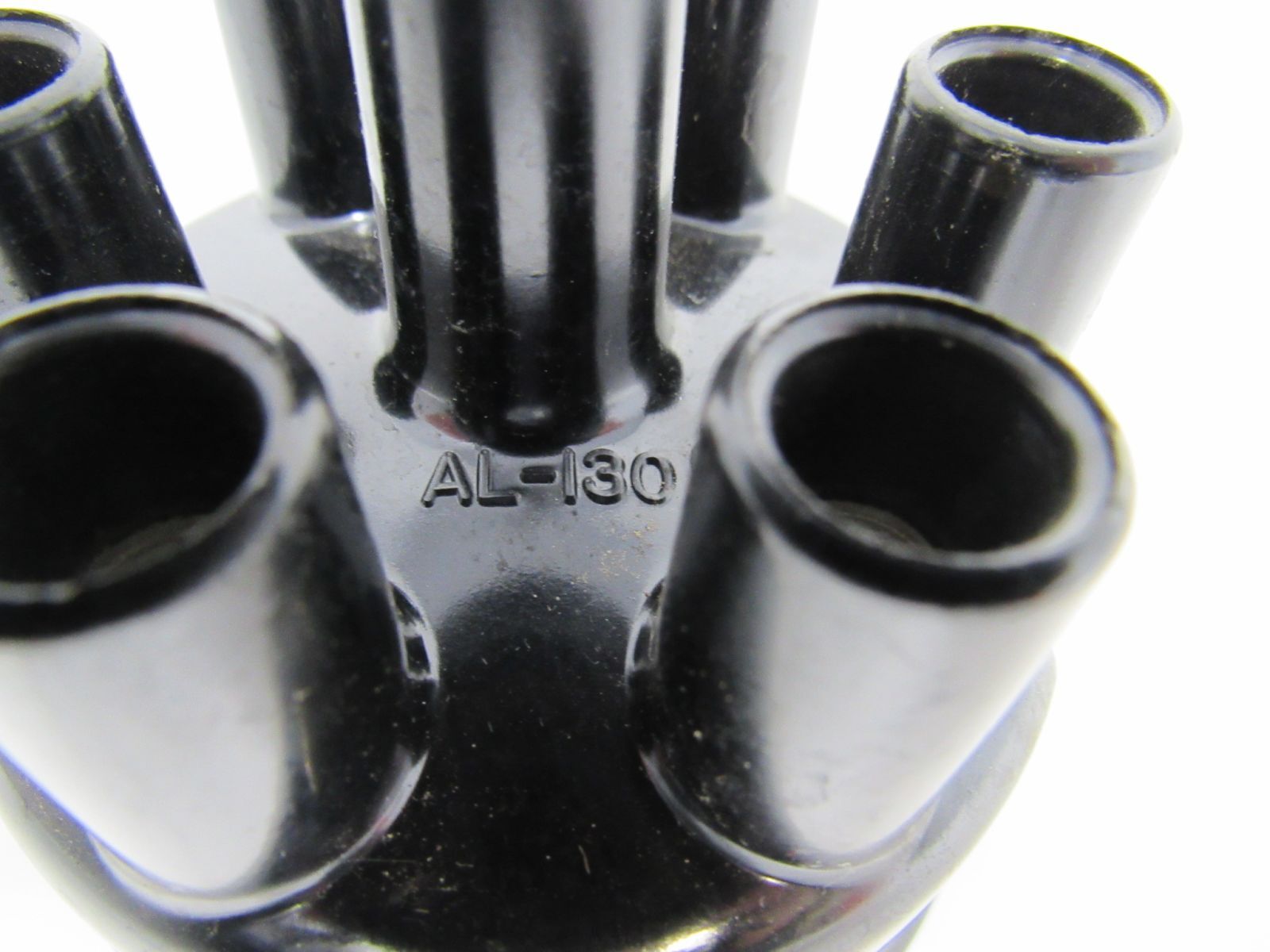 Napa Echlin Distributor Cap 6 Cylinder AL98