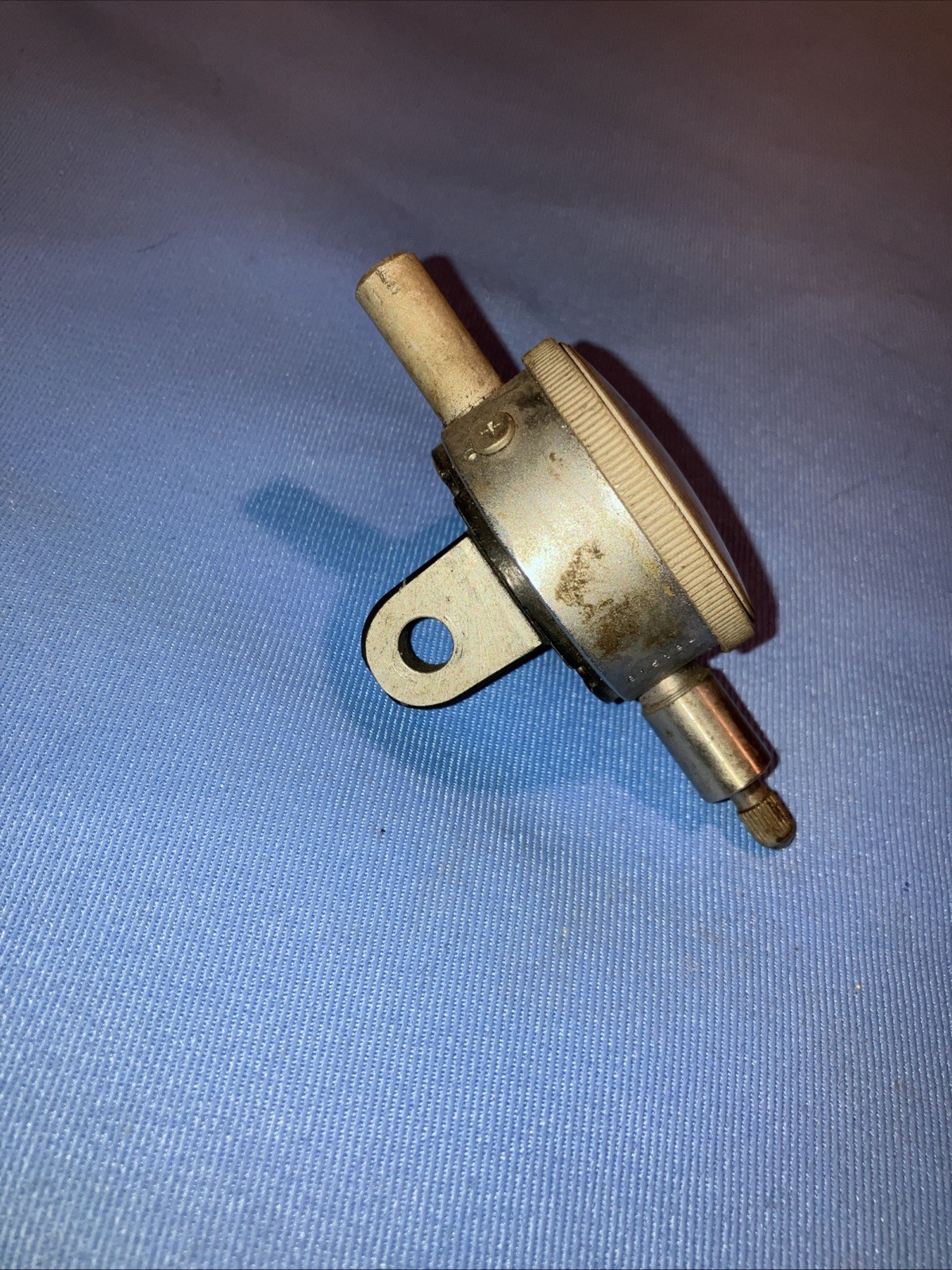 Mitutoyo Dial Indicator No. 1571-10 .0005” X .06” Range