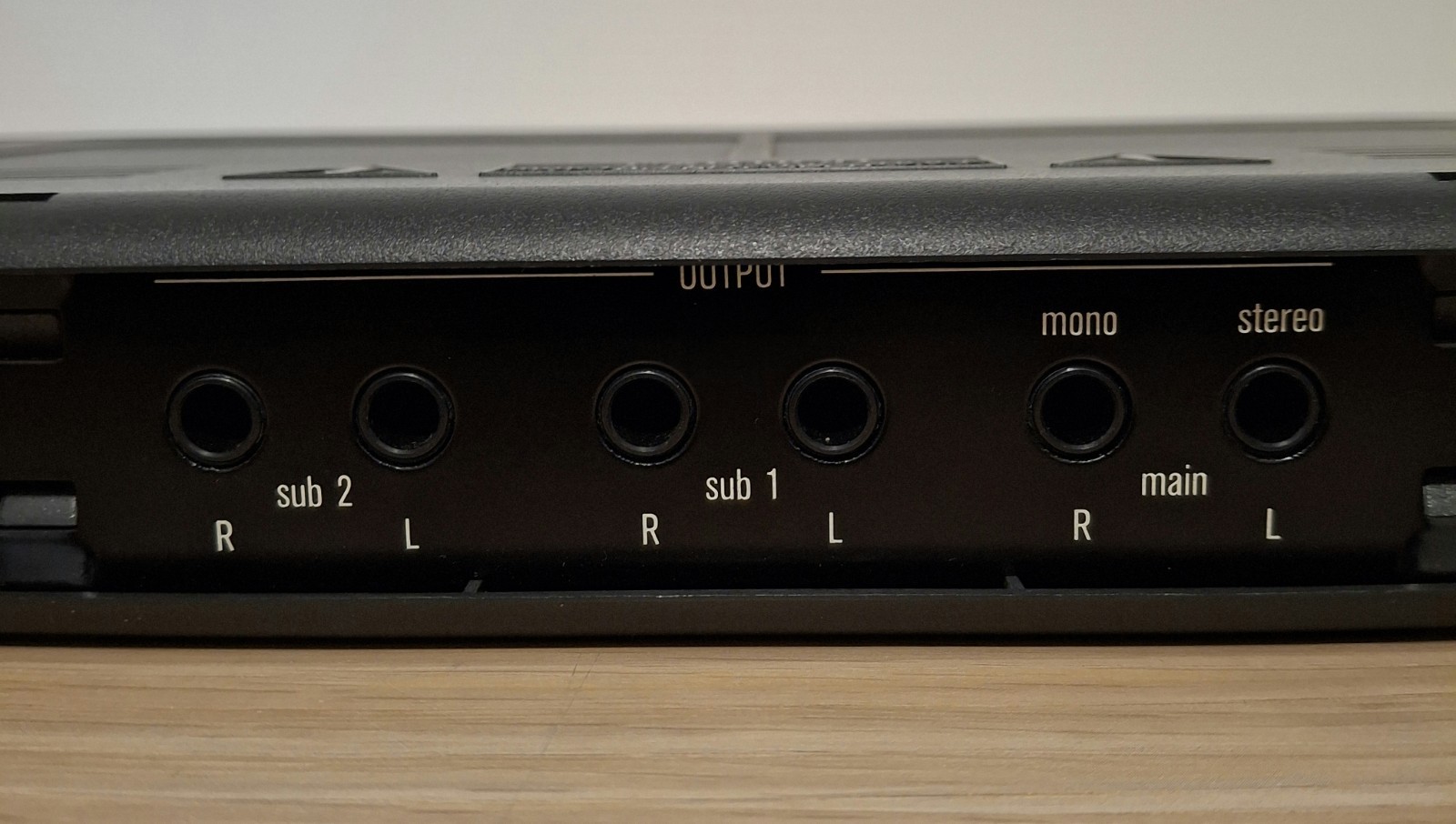 E-MU Systems Proteus 3 World 16 Bit Multi-Timbral Digital Sound Module 9040