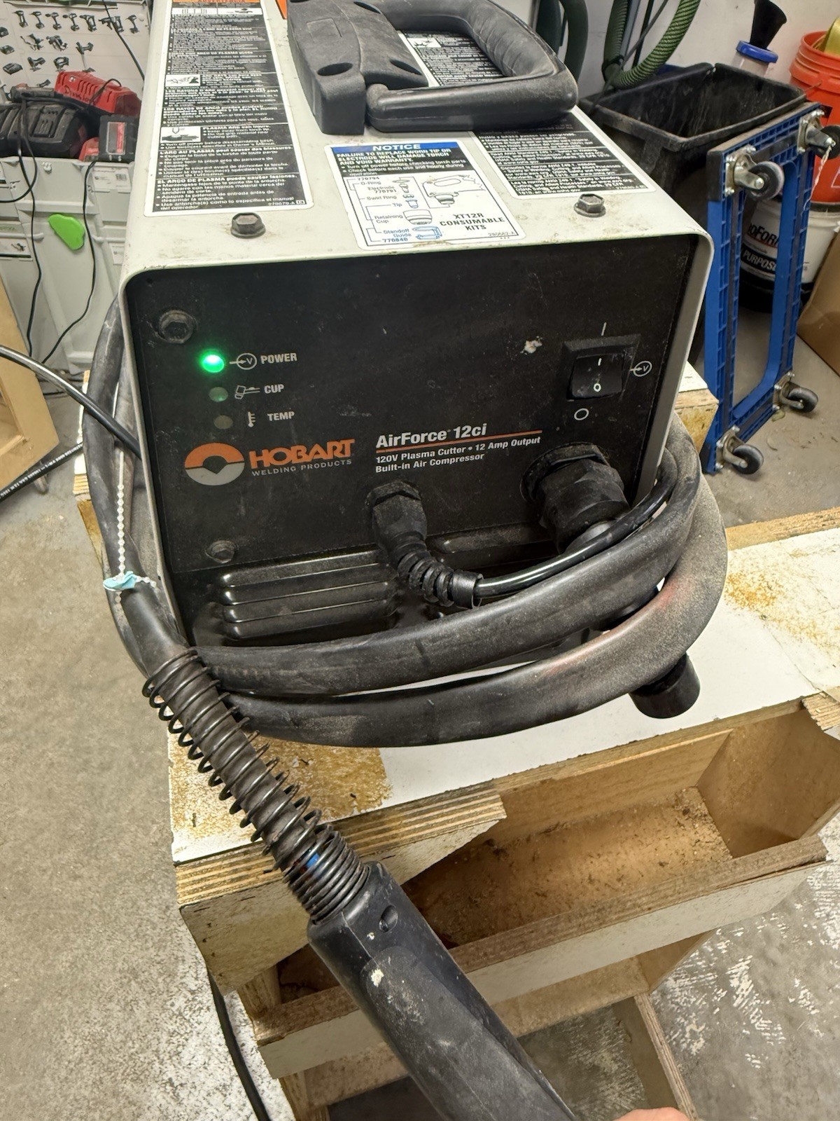 Hobart AirForce 12ci Plasma Cutter with Built-in Air Compressor 120V - White