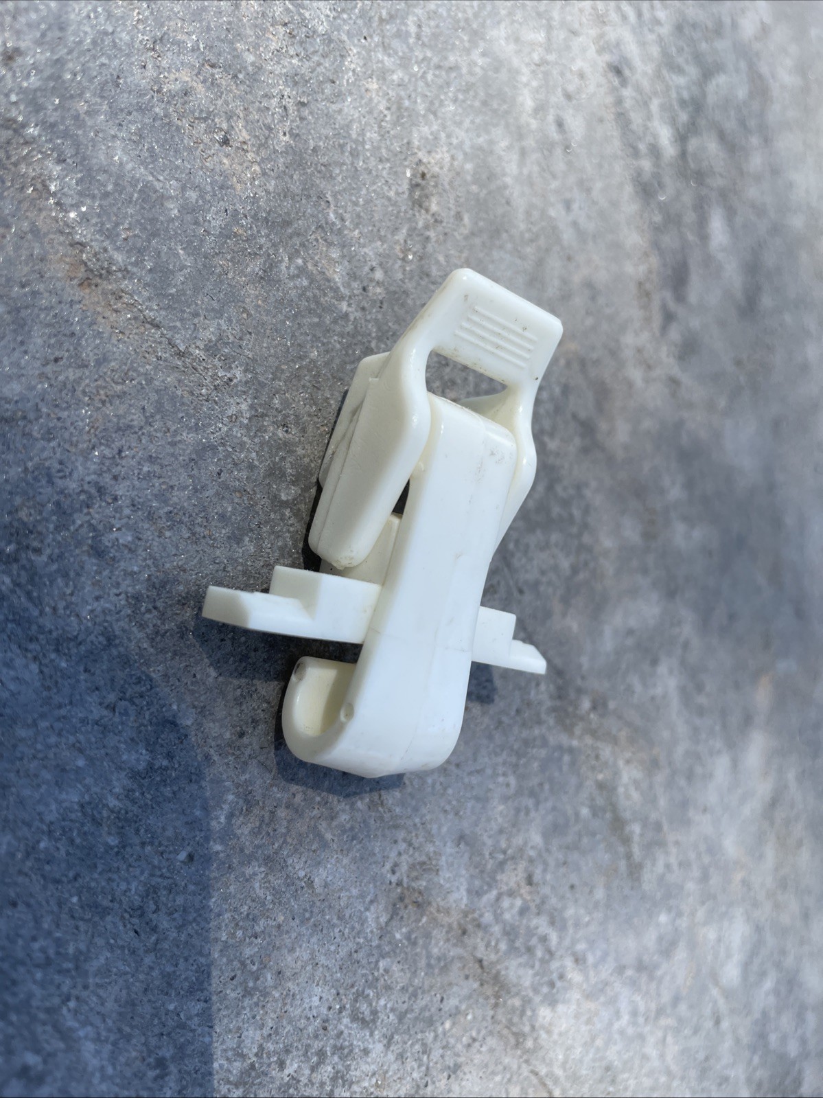 Kolpak Clip, For 48 Light Lens Cover 240261075 - Free Shipping - Genuine OEM