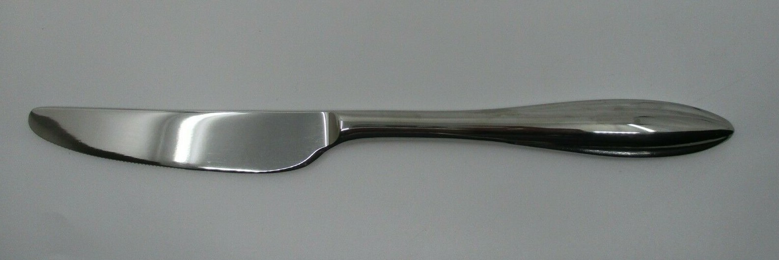 LENOX  STAINLESS SCULPT DINNER KNIFE - 8 7/8"  05Q