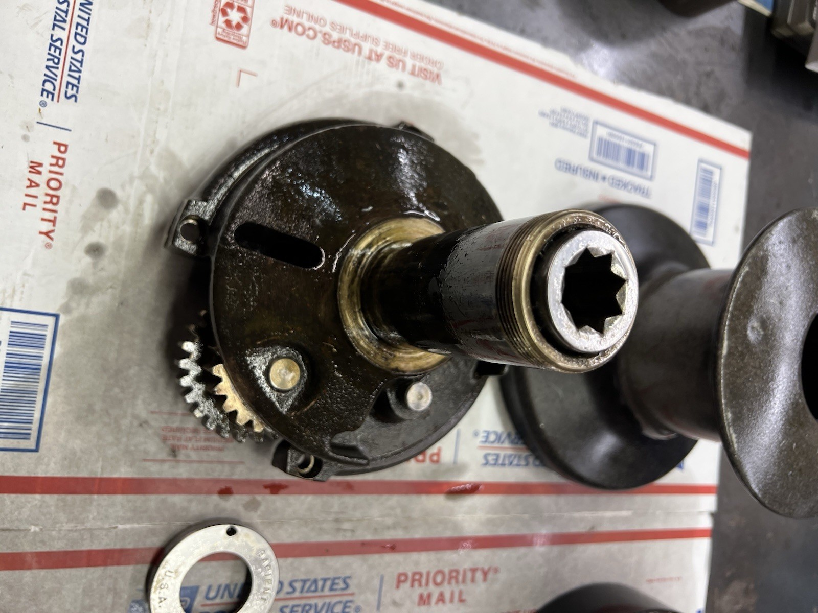 Barient 28 sailboat winch