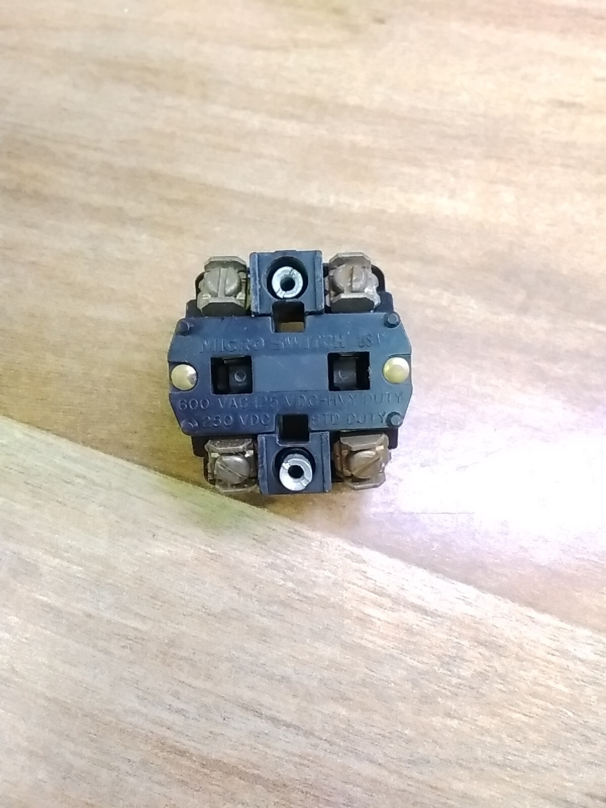Micro Switch 600VAC 125VDC Contact Block