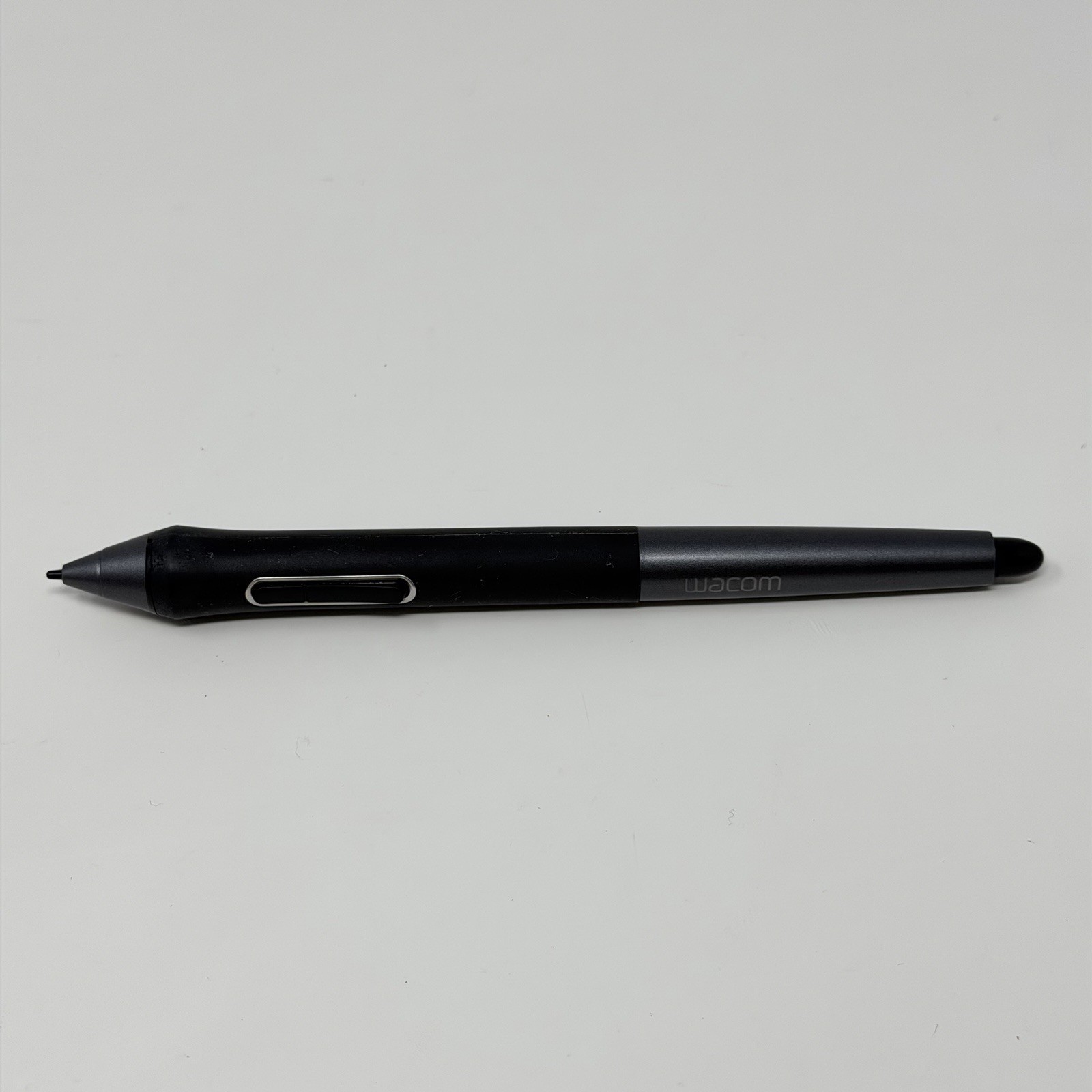Wacom Cintiq 13HD Creative Pen & Touch Display DTH-1300 UNTESTED NO CORDS
