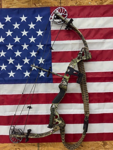 BOWTECH - TomKat RH 45-60# - Very Good Condition + EXTRAS