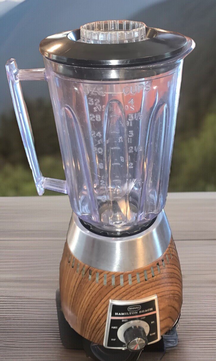 MCM Hamilton Beach Scovill 7 Speed Blender 421 Tested 4 cups Round wood grain