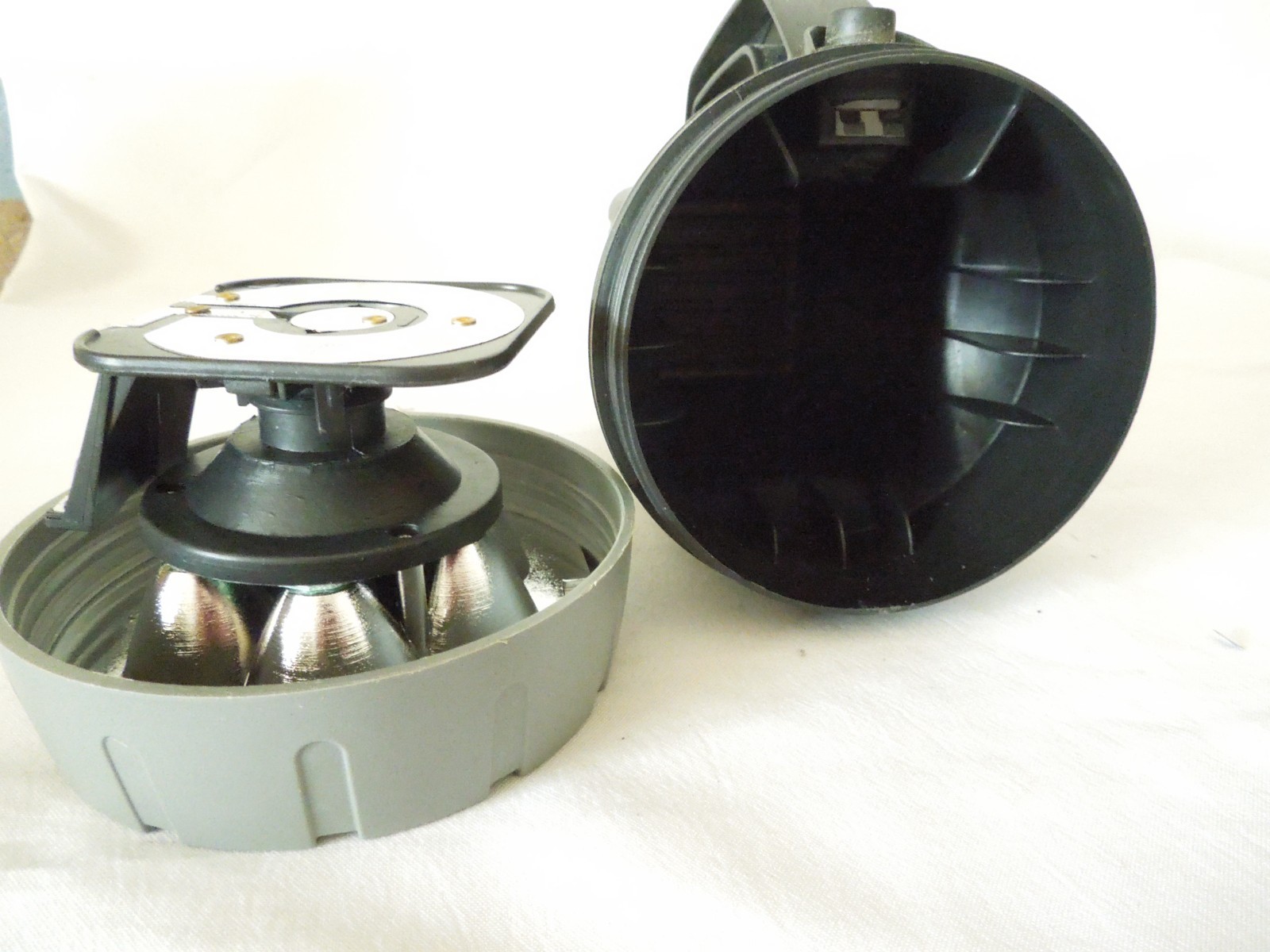 Rayovac 7 Led Floating Lantern Brite Essentials Flashlight 6 Volt Gray