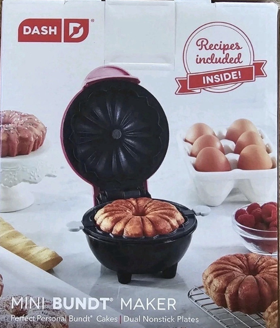 Dash Mini Bundt Cake Maker