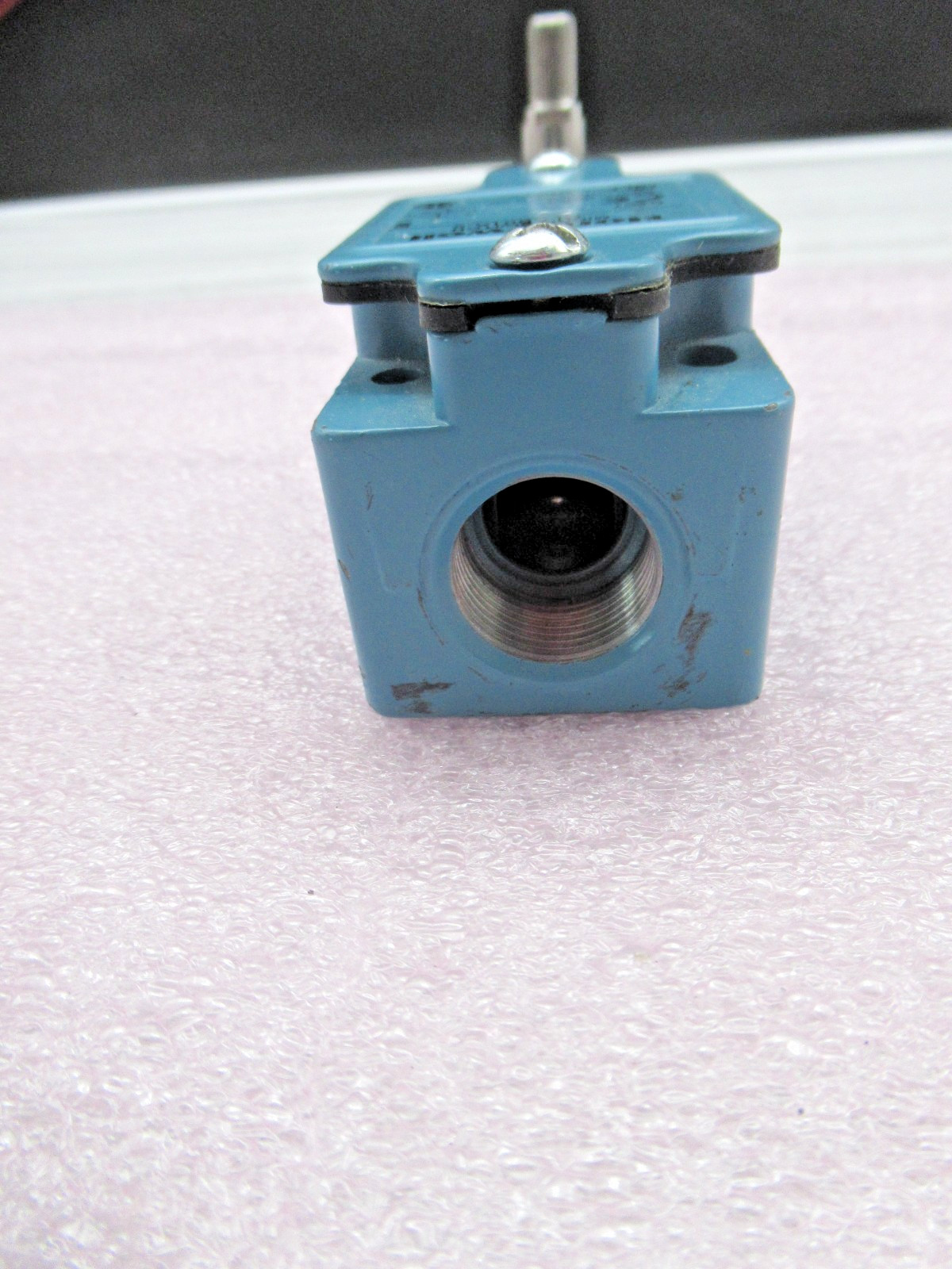 Honeywell GLAB01A-5 Micro Switch (Fast Shipping)
