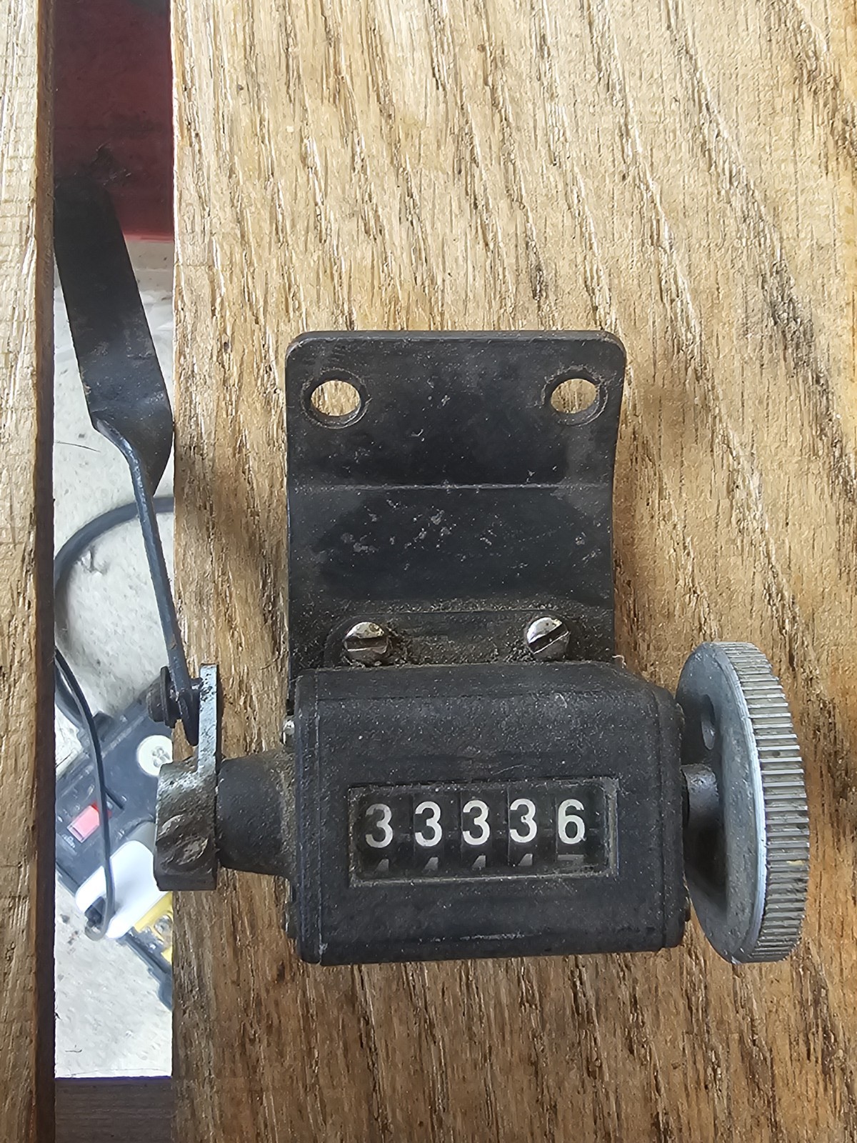 Vintage 5-Digit Veeder Root Mechanical Counter - Tested, Works
