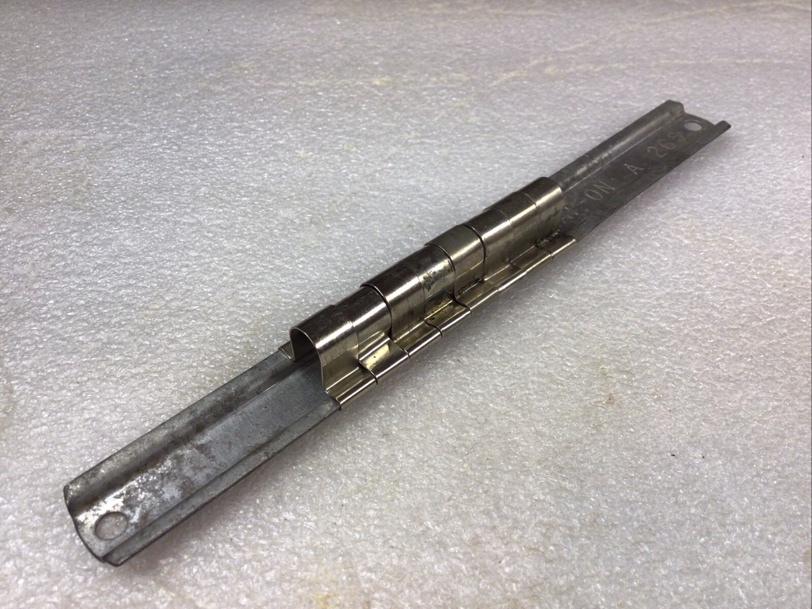 Snap On Tools#A265 - 7-1/2” Long, Socket Rail, With -(8) - 3/8” Clips, Nice-USA-