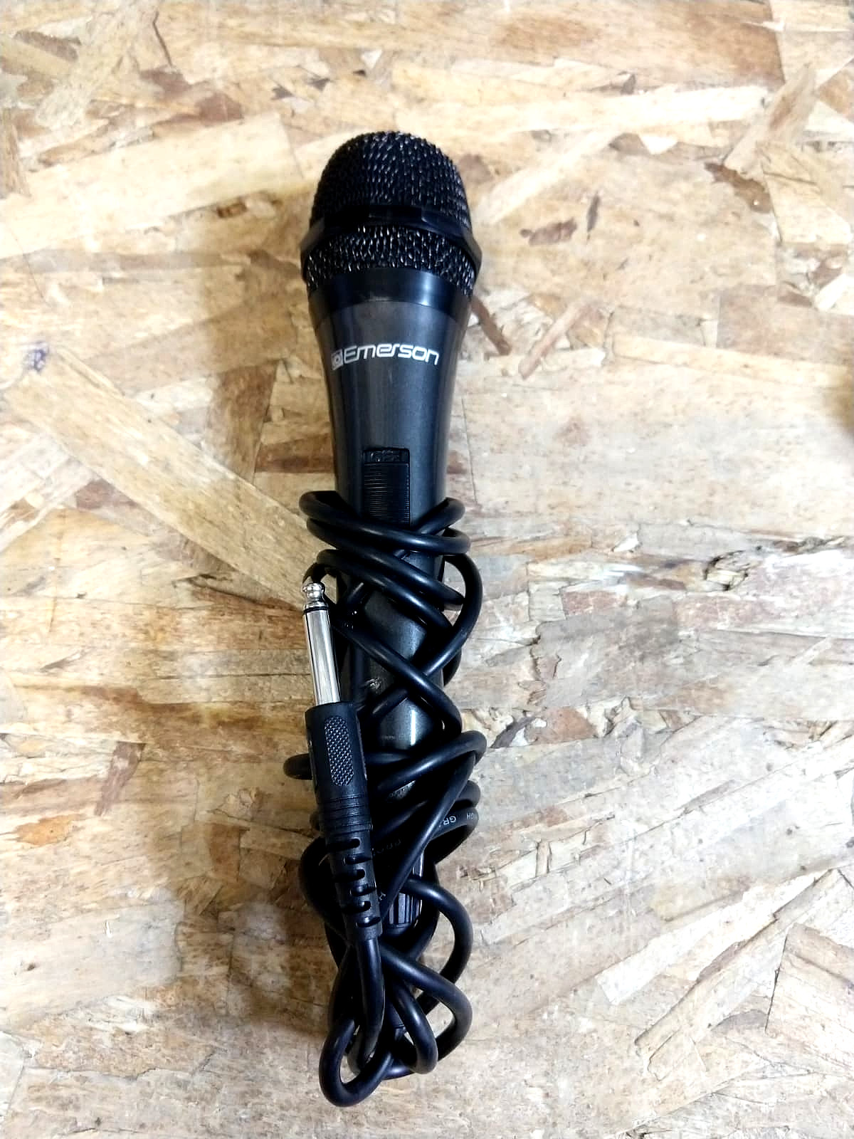 Emerson Dynamic Karaoke Microphone with 1/4" Jack Cable Black Tested (12b/b1)