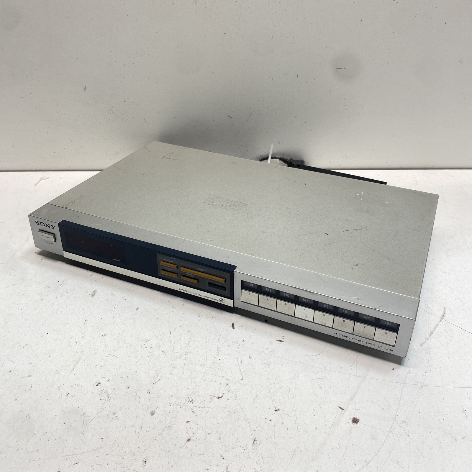 Sony ST-JX44 FM Stereo FM-AM Tuner Quartz Lock Digital Synthesizer Vintage Japan