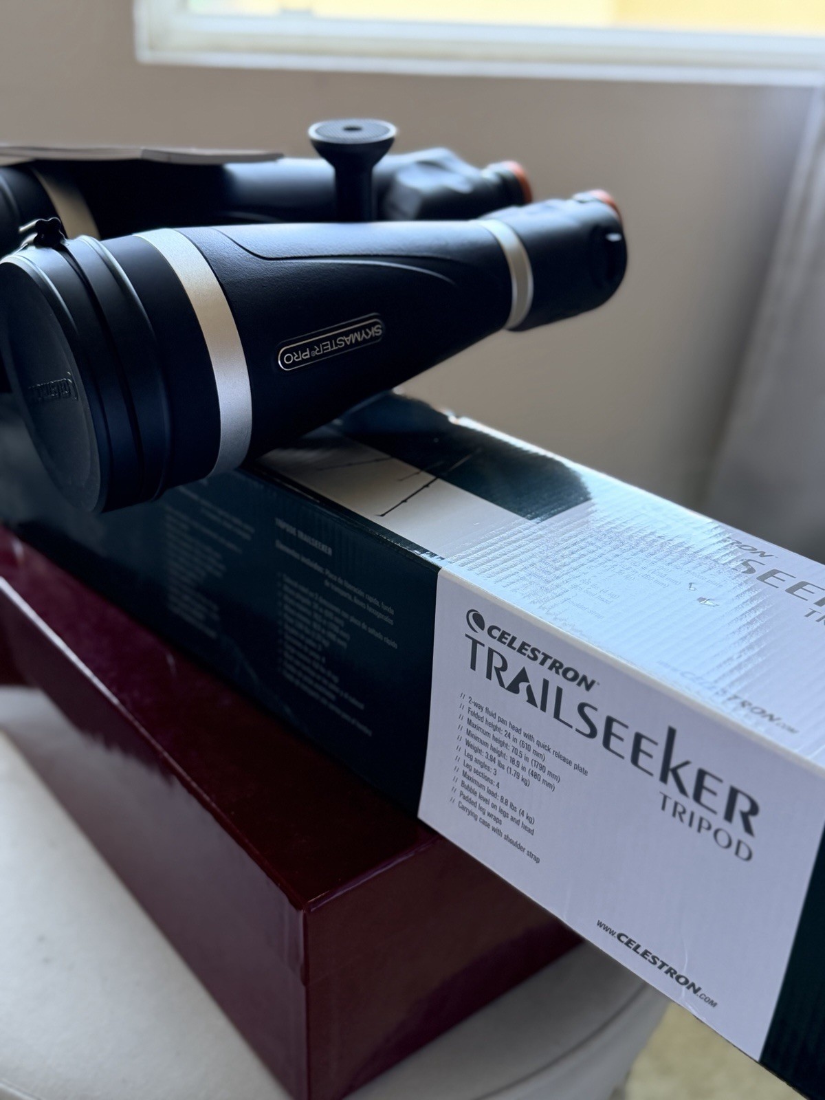 Celestron SkyMaster Pro 15x70 Full-Size Binoculars Tripod Adapter Porro