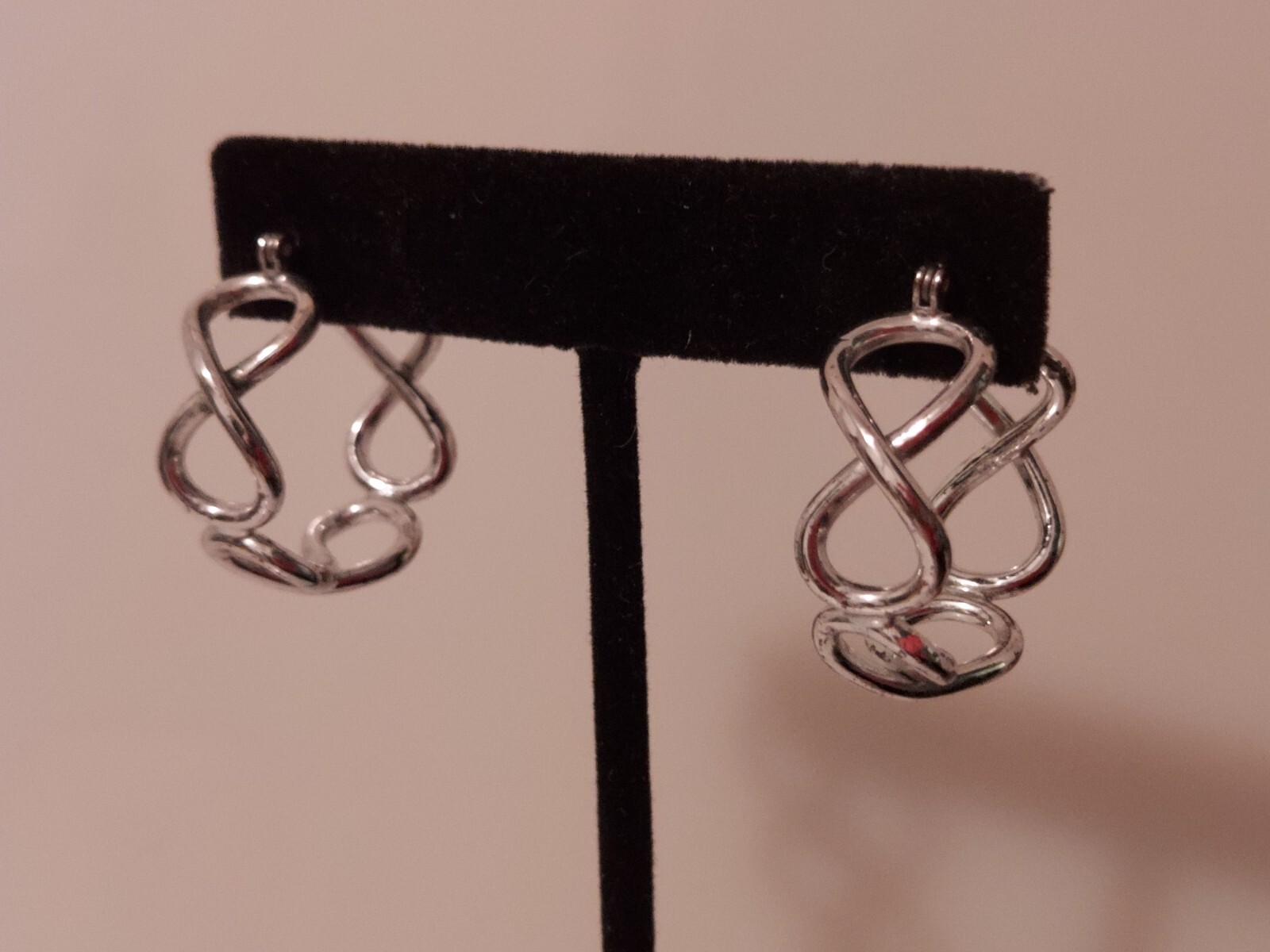 silvertone hoop basketweave post earrings 1"