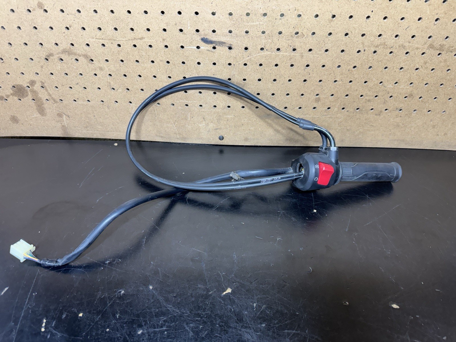 2025 Honda Grom 125 Right Handlebar Start Kill Switch & Throttle Tube Cables OEM
