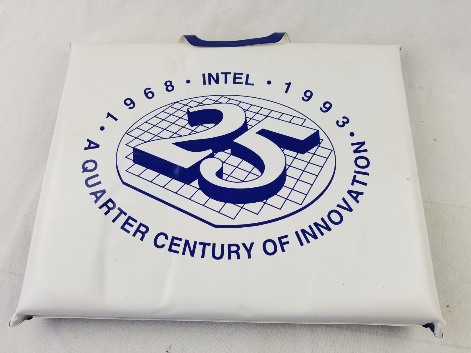Vintage 1993 Intel padded seat cushion 25 years of innovation rare 1968-1993