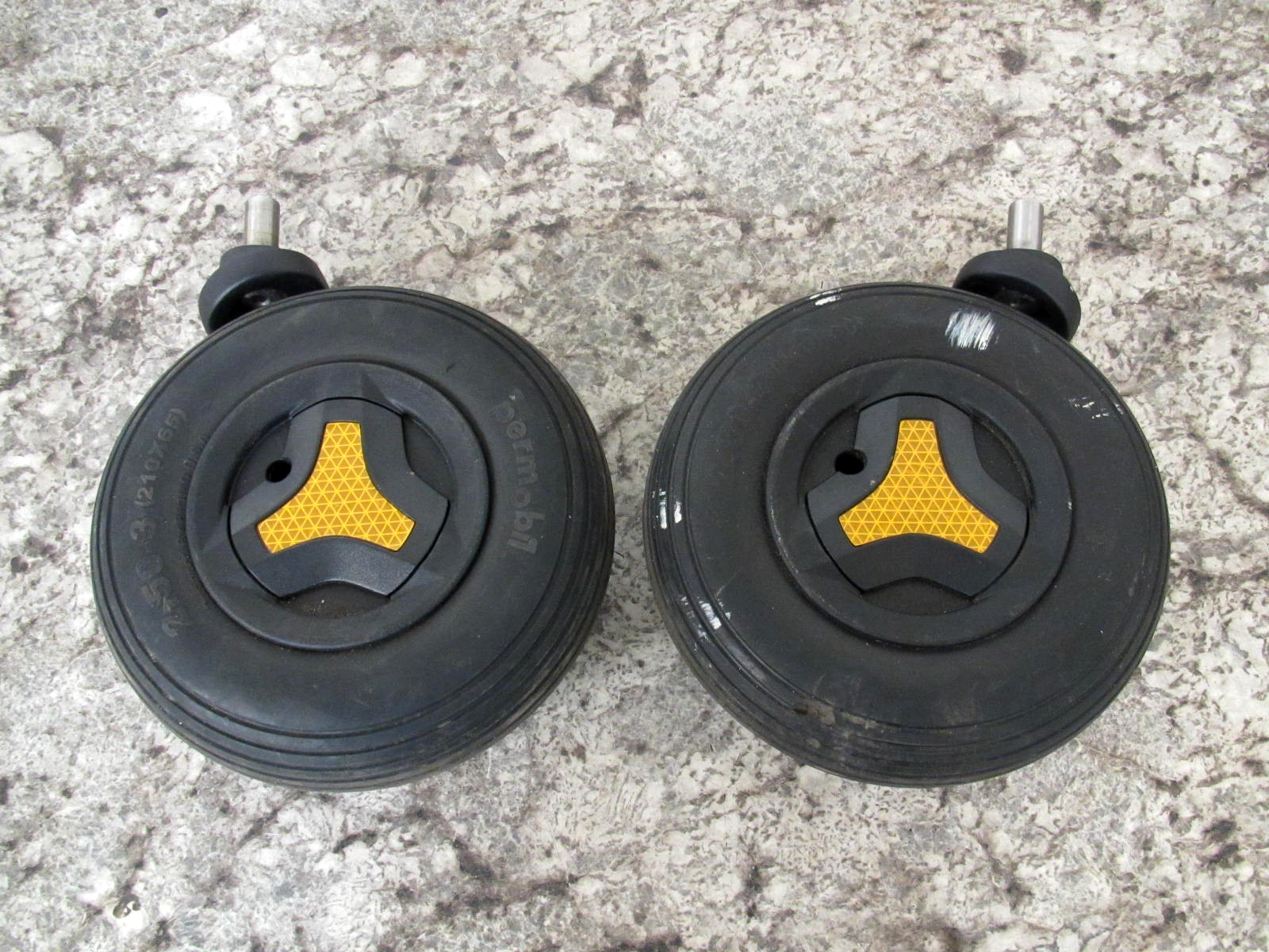 2 x Permobil 2.50-3 / 210 x 65 Power Wheelchair Wheels / Tires Free Shipping