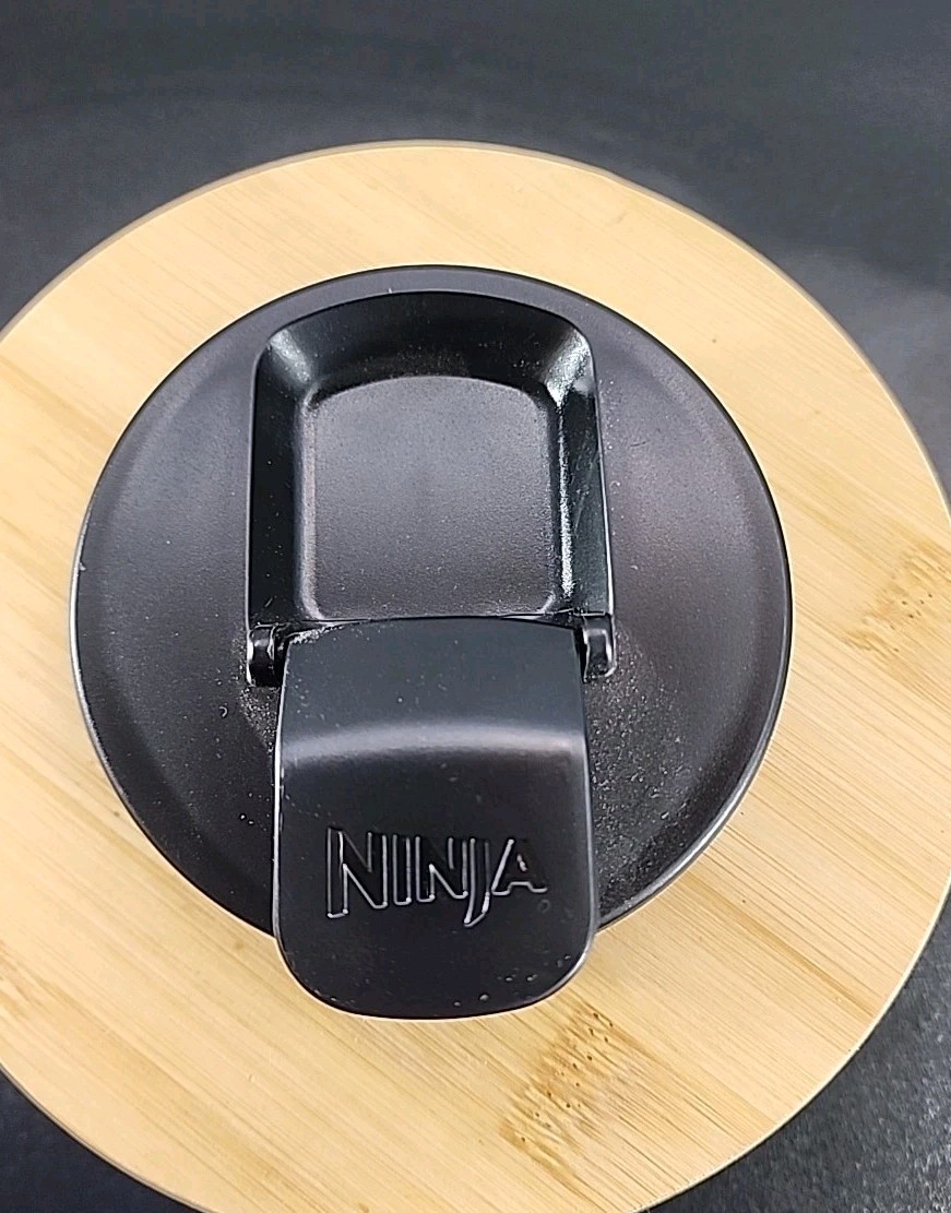 Ninja Replacement Travel Lid for Ninja 24oz Blender Black Flip Lid