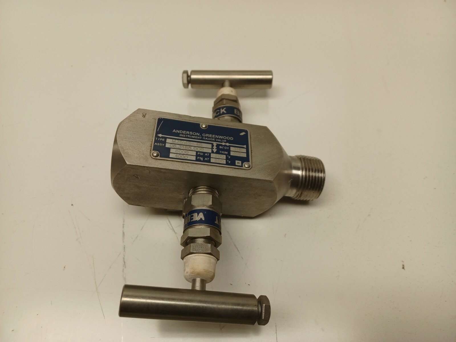 Anderson Greenwood M25VIS-46 Block And Bleed Gauge Valve 3/4" FNPT 1" MNPT