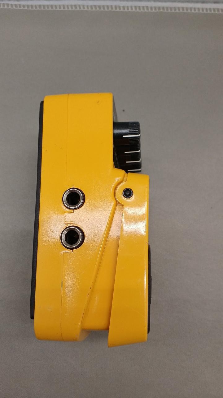 Behringer BCH100 Chorus Pedal Effects Guitar Used