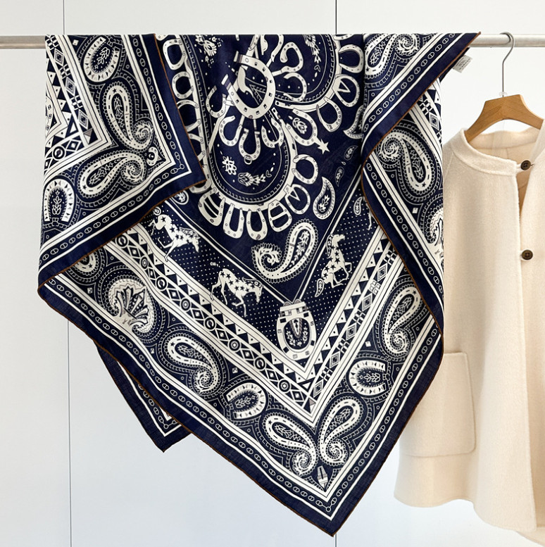 70% Cashmere 30% Silk Double Face Bandana Wrap Scarf Shawl 135X135cm love Print