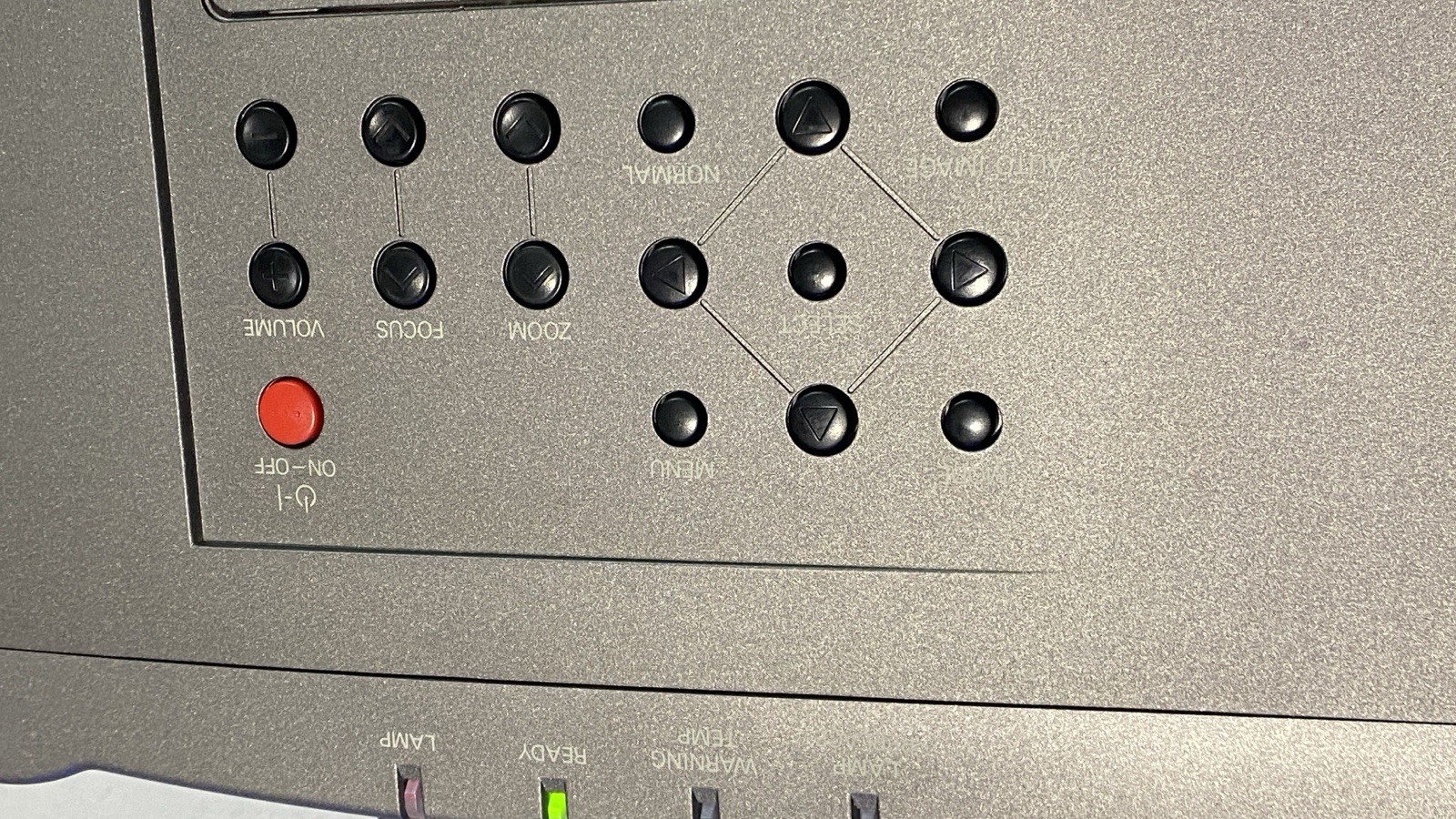 Eiki LC-X984 Digital Multimedia LCD Projector